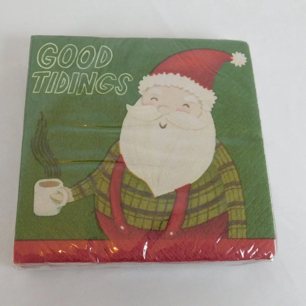 Set of 4 Dinner Plates Beverage Napkins Red Green Santa Christmas Tidings Target